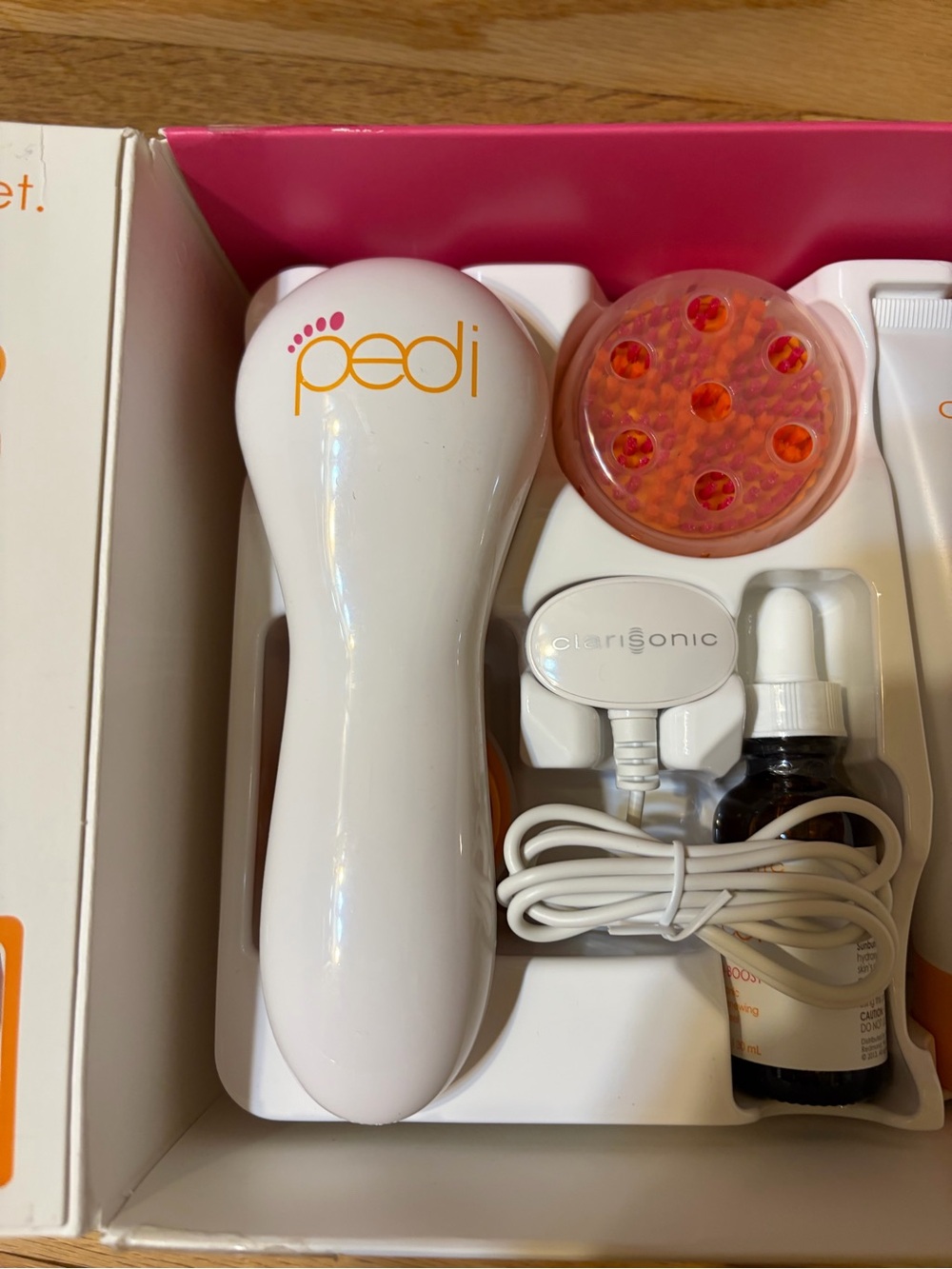 Clarisonic Pedi Sonic Foot Transformation Kit - Orange & White - Picture 3 of 5